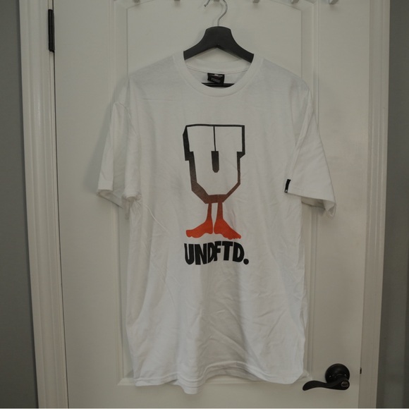 Undefeated U Man SU15 Shirt - Picture 1 of 4